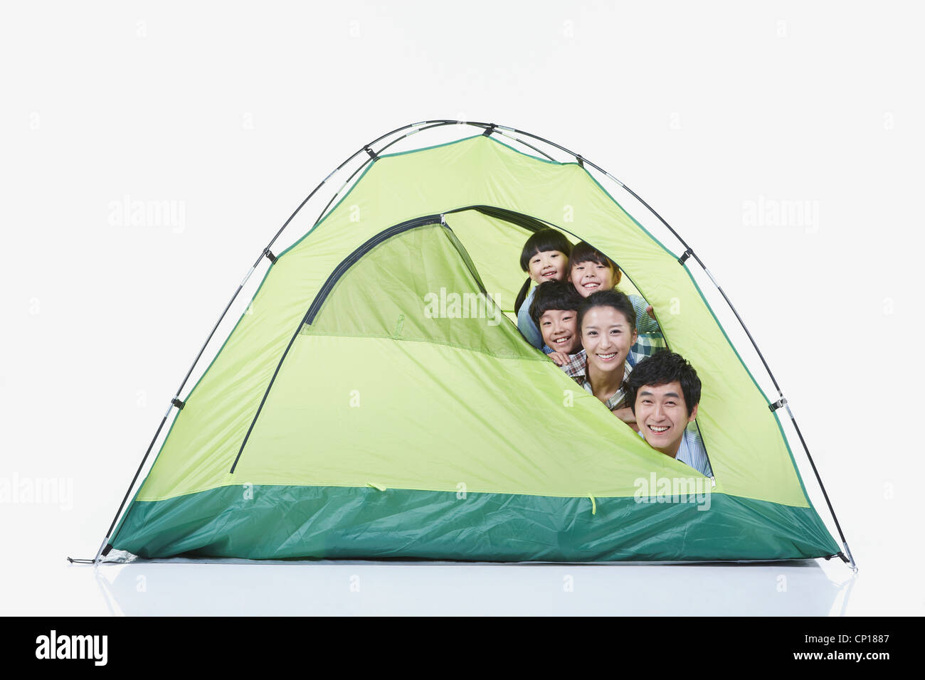 Eine Familie im Zelt Stockfoto