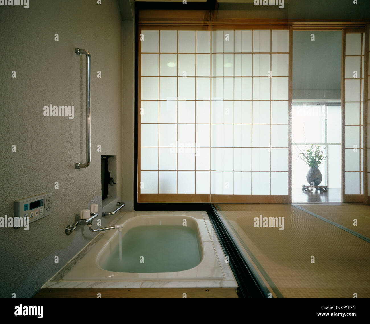 Japanisches Badezimmer Stockfotos und -bilder Kaufen - Alamy