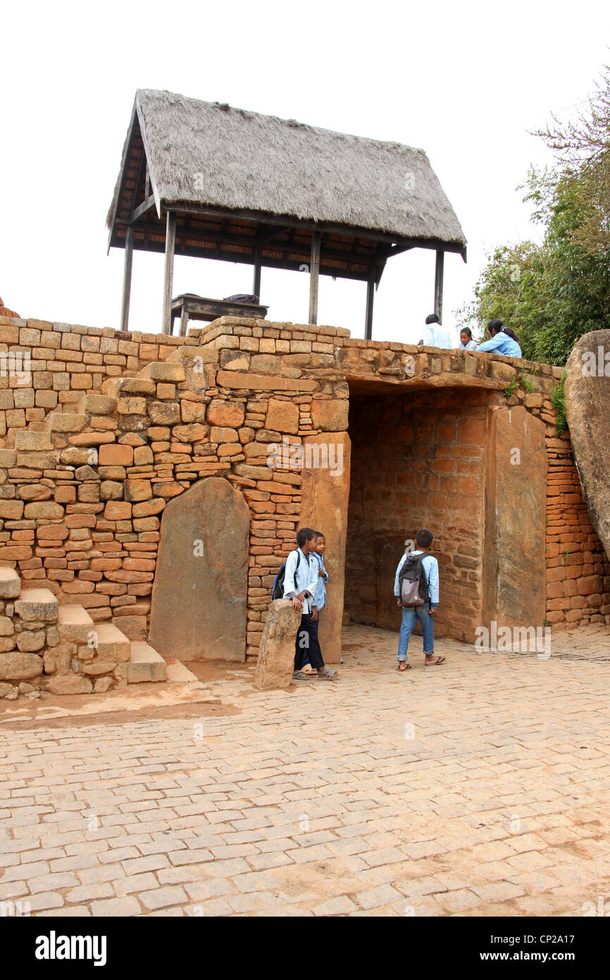 Eines der sieben Tore zur Königin des Compound, Ambohimanga in der Nähe von Antananarivo, Madagaskar, Afrika. Stockfoto