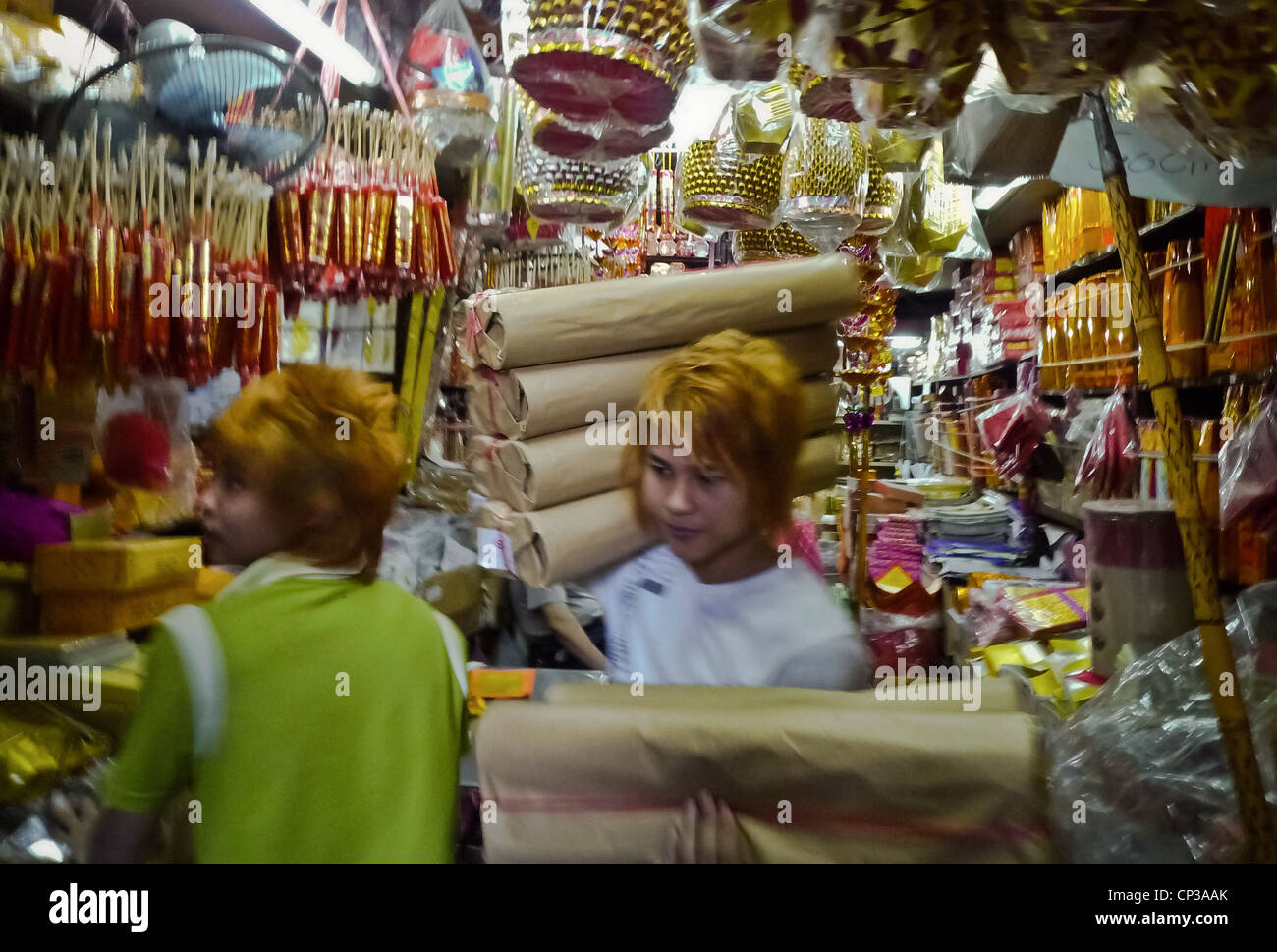 Bangkok Chinatown, Szene des täglichen Lebens in Bangkoks Chinatown. Rothaarige Stockfoto