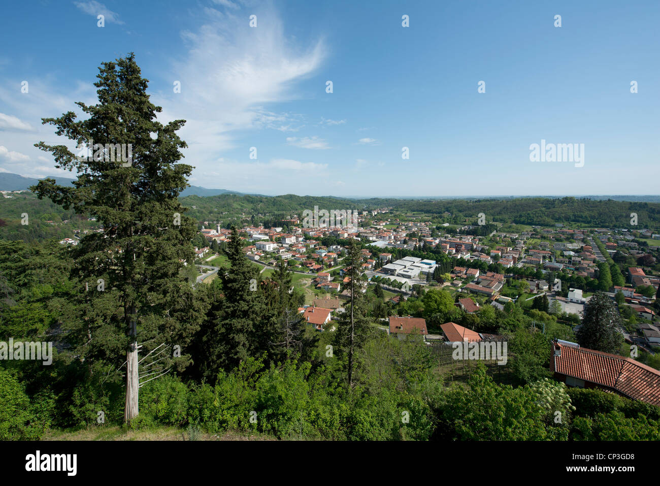 Blick vom Hügel der Burg Tarcento Stockfoto