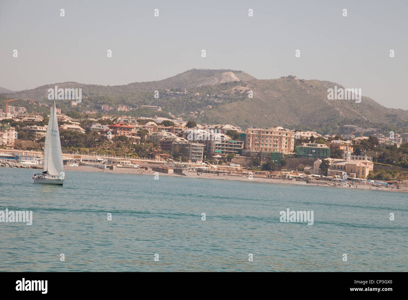 Die italienische Riviera und Genua (Genova), das grüne Wasser des der med. Stockfoto