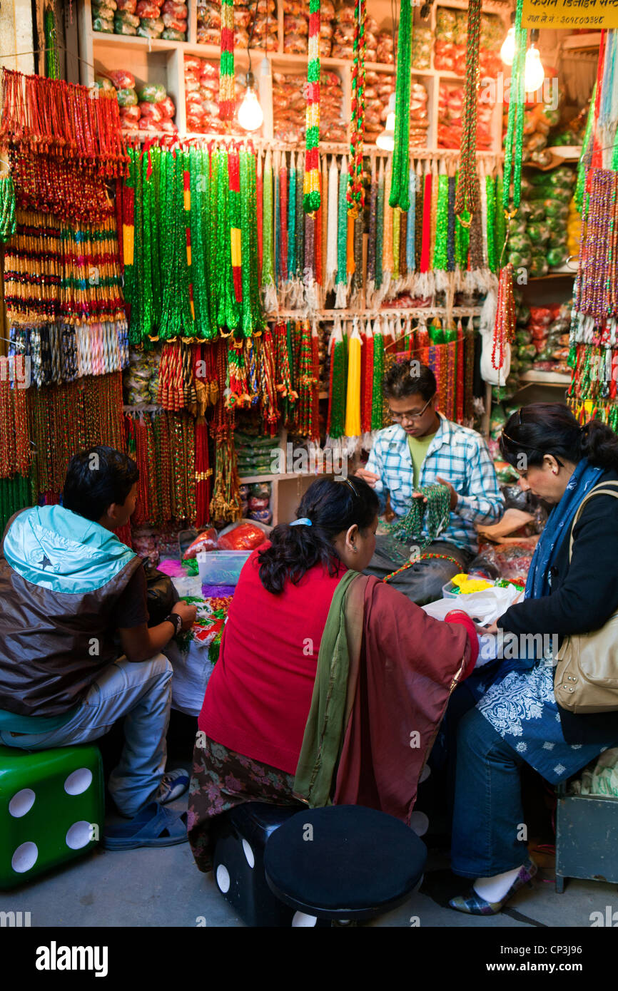 Perlengeschäft in Thamel in Kathmandu Stockfoto