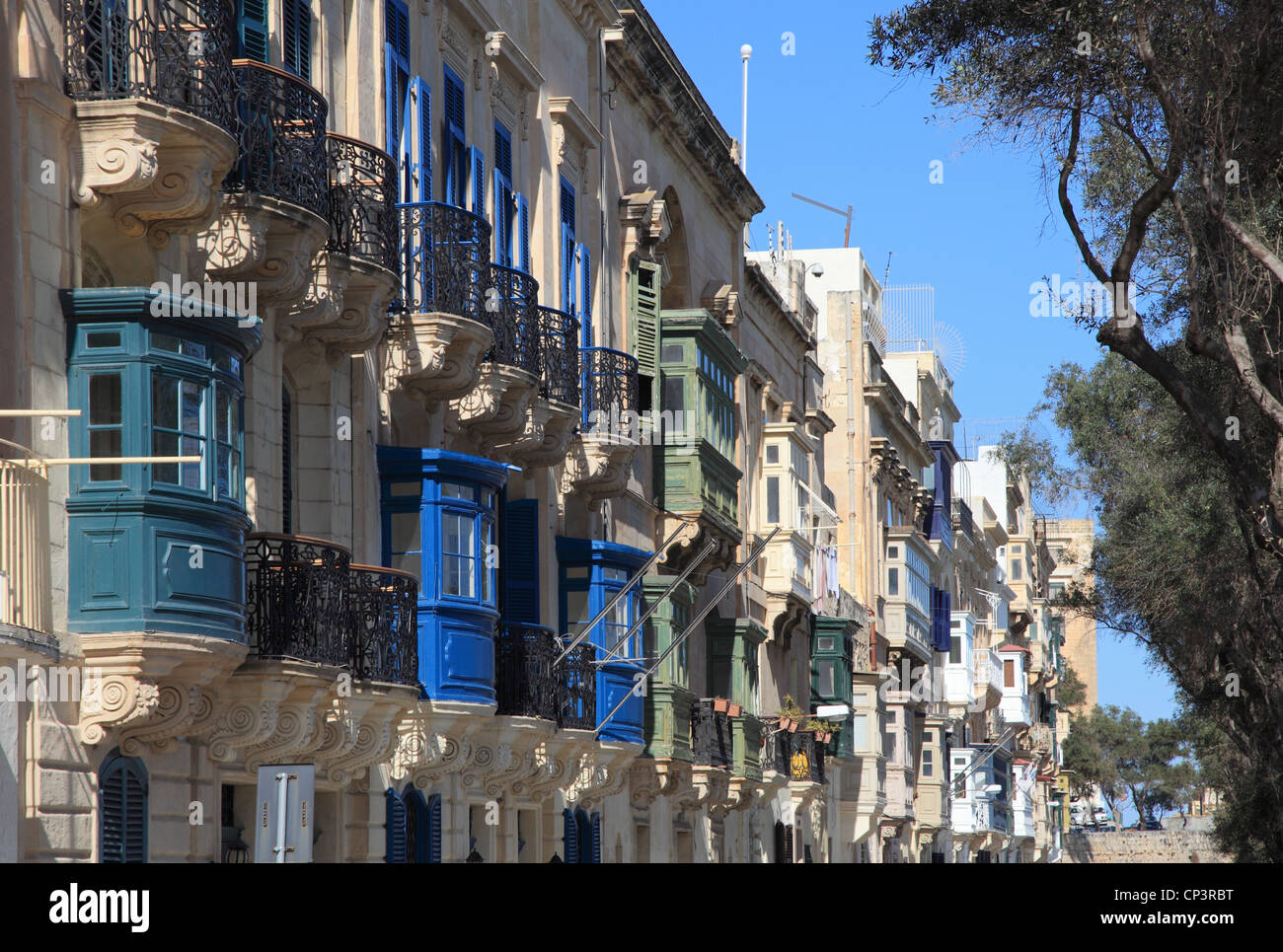 Bunten traditionellen Balkonen über die St Barbara Bastion, Valletta, Malta, Südeuropa. Stockfoto