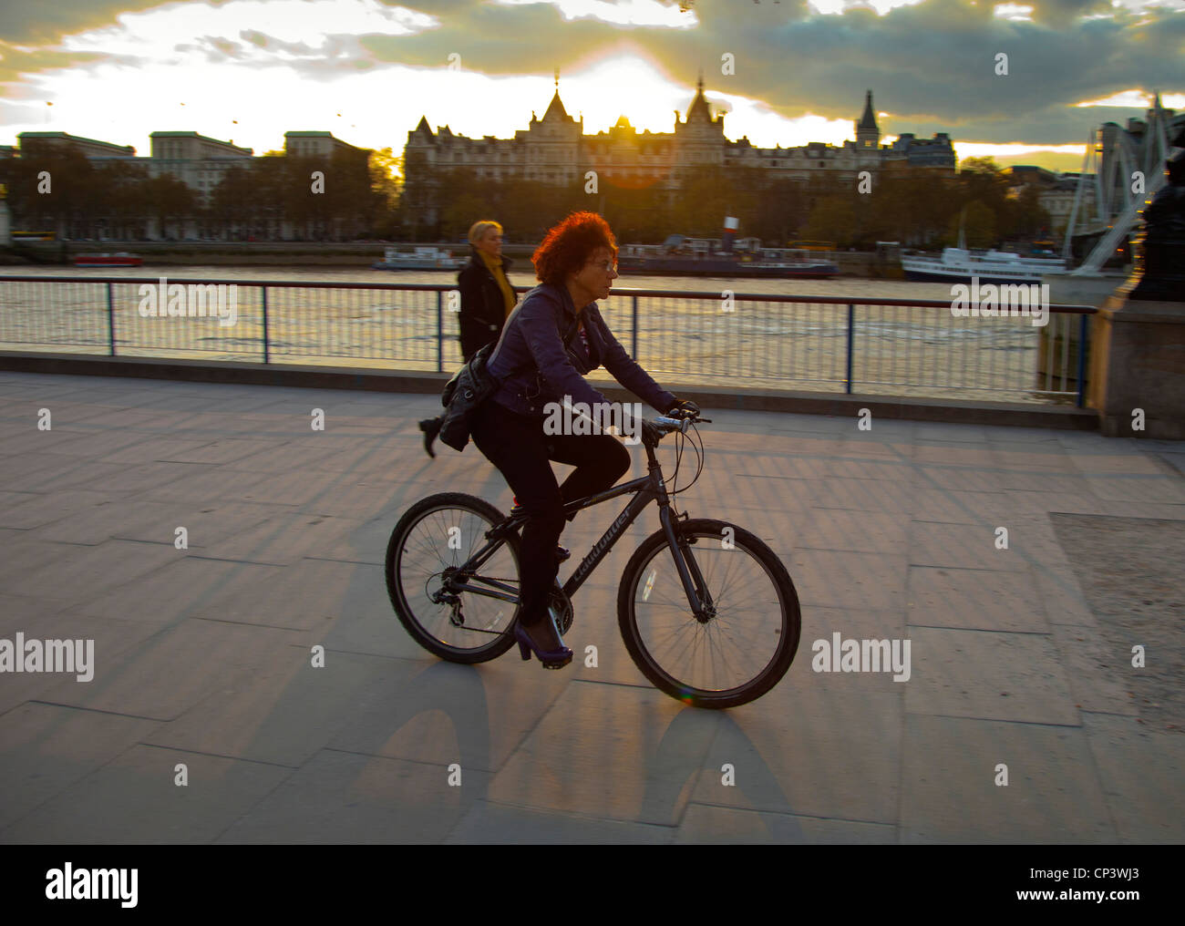 Radfahrer am Südufer Stockfoto