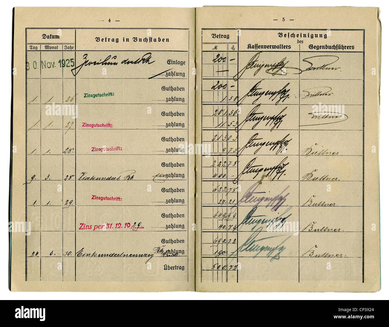Geld / Finanzen, Banken, Sparbuch, Sparkasse Schongau, Bezirksamt Peiting, Bayern, Deutschland, ausgestellt an den Bergmann Anton schmid aus Peiting, 30.11.1925, Seiten 4 und 5: Zinsgutschriften, 1925 - 1930, Bankbuch, Bankbücher, Sparbücher, 20. Jahrhundert, Kreditinstitut, Finanzinstitut, Sparkasse, Sparkassen, 1940er, 40er, historisch, Unterschrift, Unterschriften, Handschrift, Handschriften, handschriftlich, Vermögen, Einträge, Gutschrift, Gutschriften, Anzahlung, Einlagen, sparen, Speichern, 1920er, 1930er, Additional-Rights-Clearences-nicht verfügbar Stockfoto