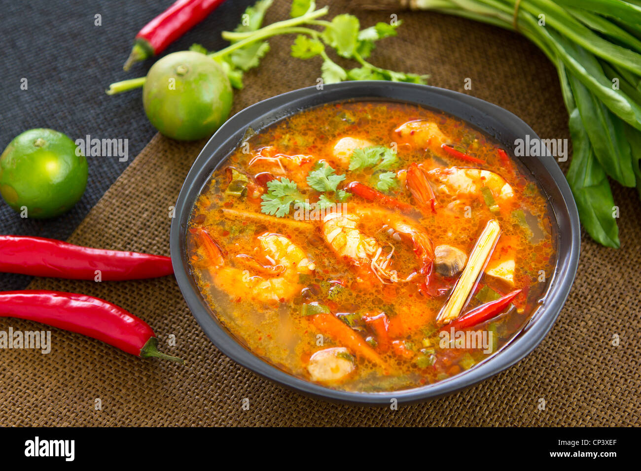 Sauer und würzige Suppe [Thai s Tomyum Kung] Stockfoto