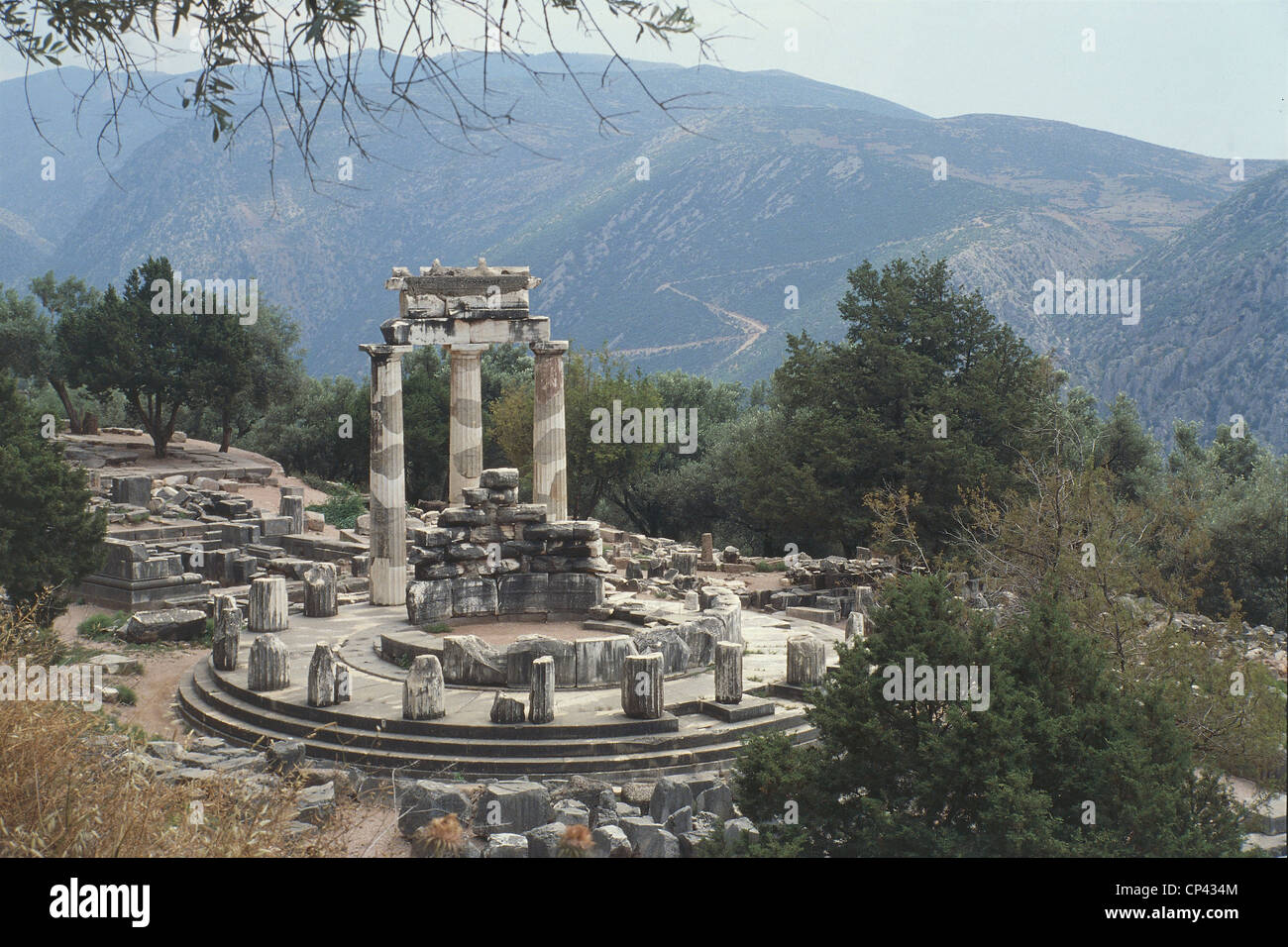 Griechenland - Zentral-Griechenland - Delphi (UNESCO-Weltkulturerbe, 1987). Tholos. 4. Jahrhundert v. Chr. Stockfoto