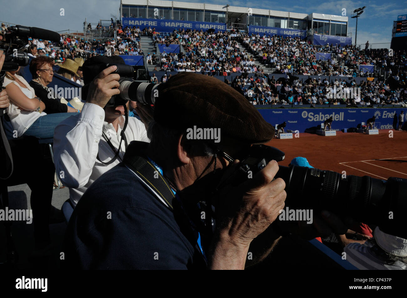 Presse-Fotografen während der ATP-Finale match Rafa NADAL gegen David Ferrer bei der Real Club de Tennis de Barcelona Spanien Stockfoto