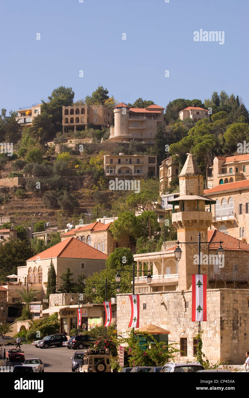 Osmanische Ära Stadt Deir al-Qamar zeigt der Brunnen und Fakhreddines Moschee, Chouf Berge, Libanon. Stockfoto