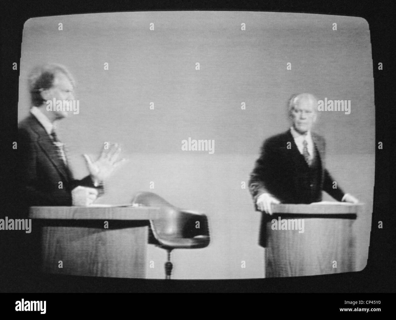 TV breite Besetzung von Präsident Gerald Ford und Kandidat der Demokraten Jimmy Carter in ihre 1. Präsidentschafts-Debatte. Ford Stockfoto