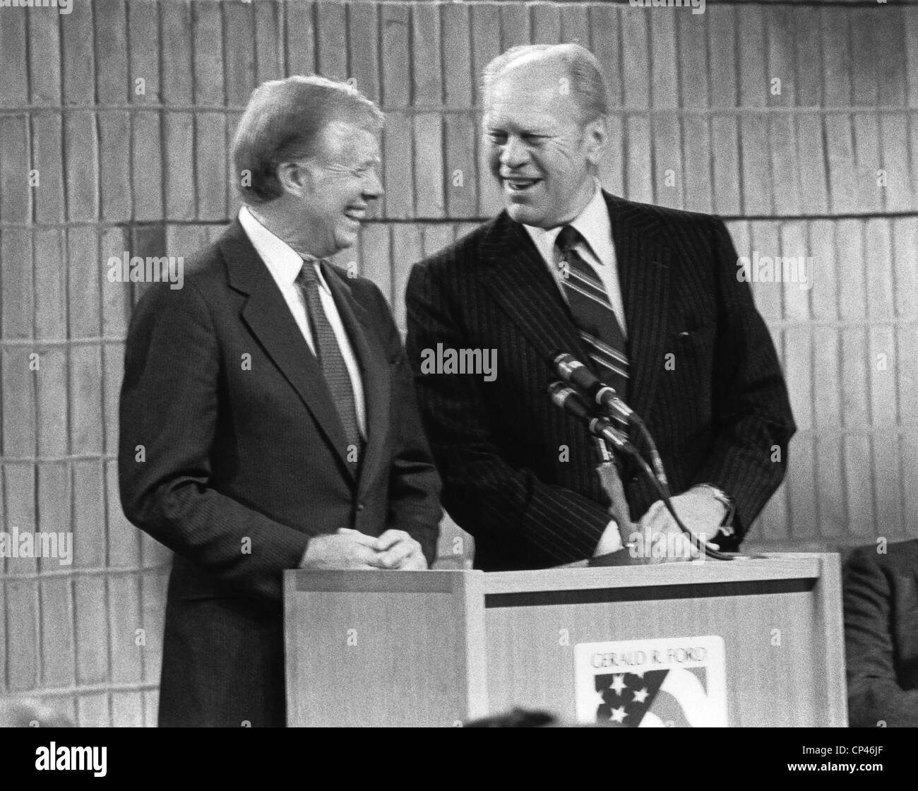 Ehemaligen Präsidenten Jimmy Carter und Gerald Ford Cowirt ein All-Demokratien Konferenz, Führer von 44 Stockfoto