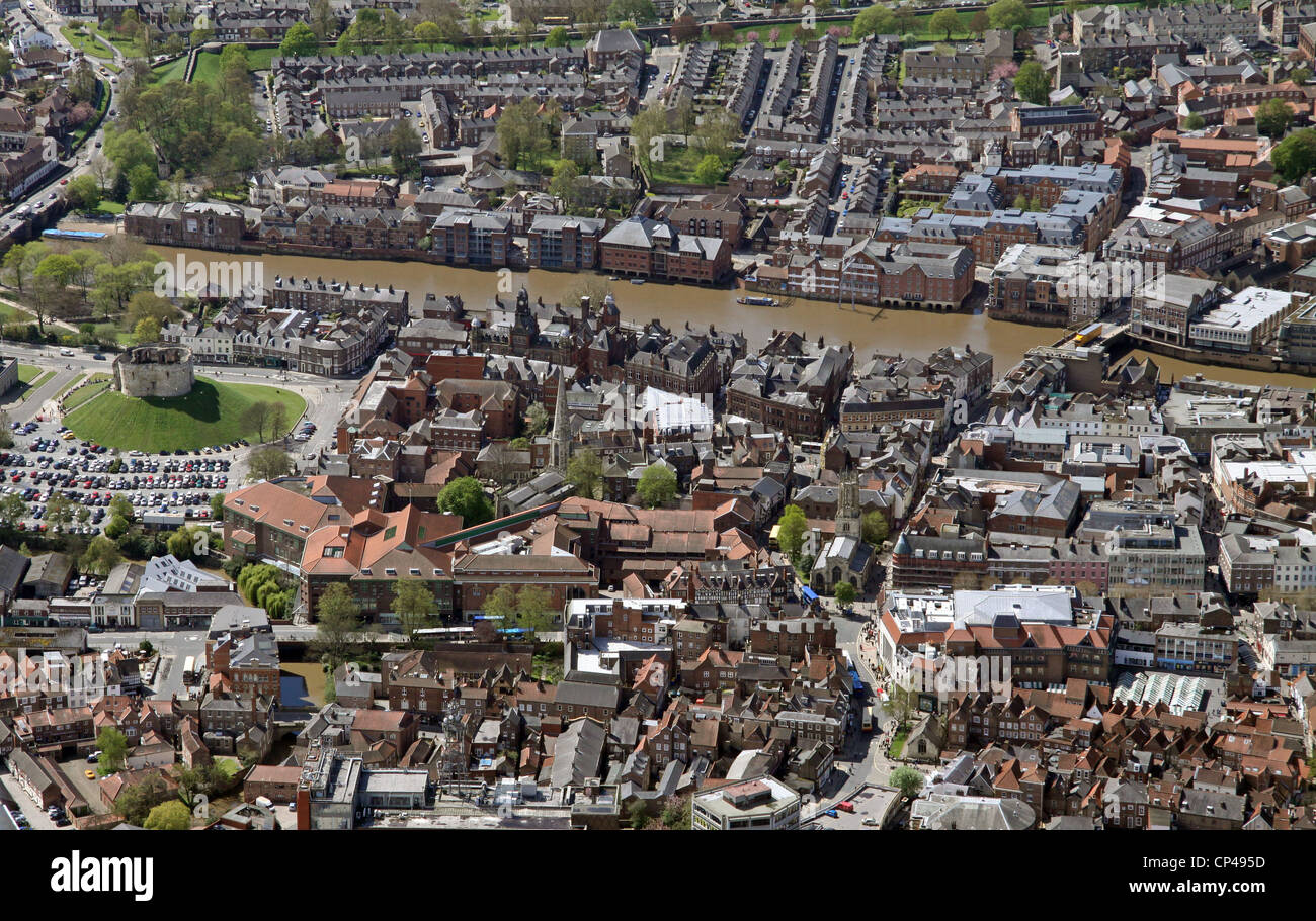 Luftaufnahme von York Stadtzentrum einschließlich der Coppergate Jorvik Viking Centre und das Schlossmuseum Stockfoto