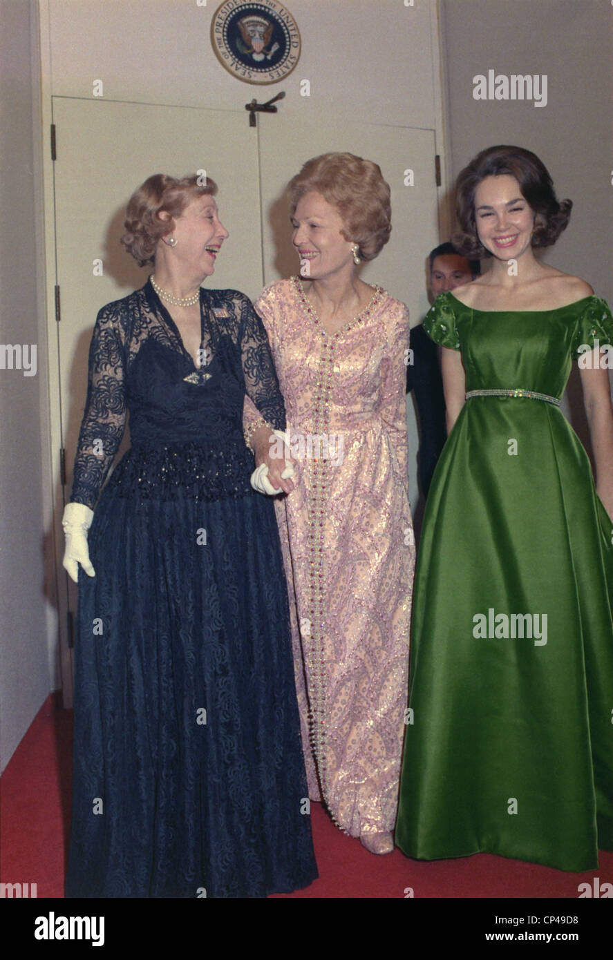 Julie Nixon Eisenhower mit ihrer Großmutter-in-Law ehemalige First Lady Mamie Eisenhower und ihrer Mutter First Lady Pat Nixon. Ca. Stockfoto