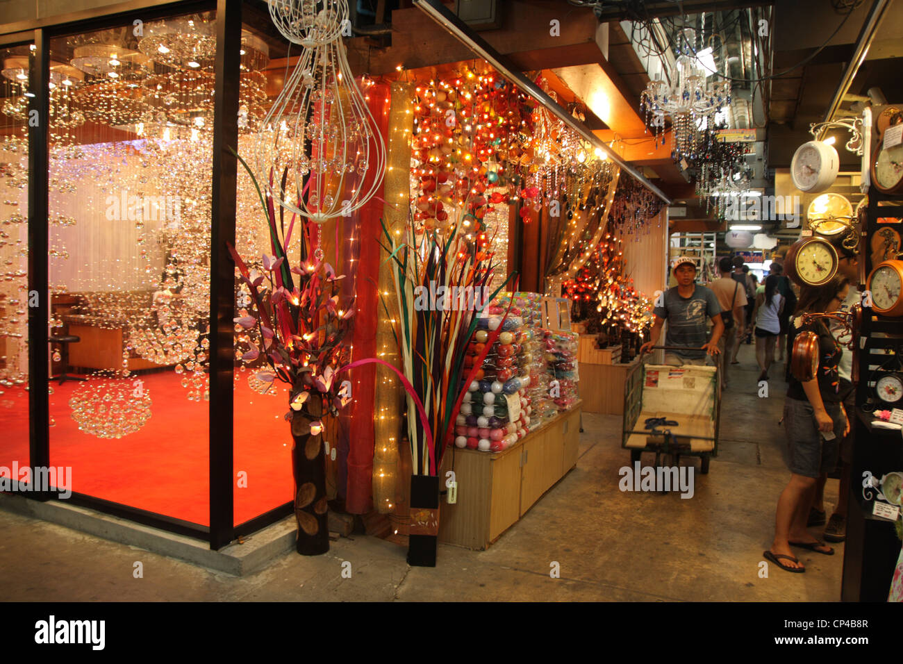 Ein Deko-Geschäft in Chatuchak-Markt Weelend, Bangkok Stockfoto