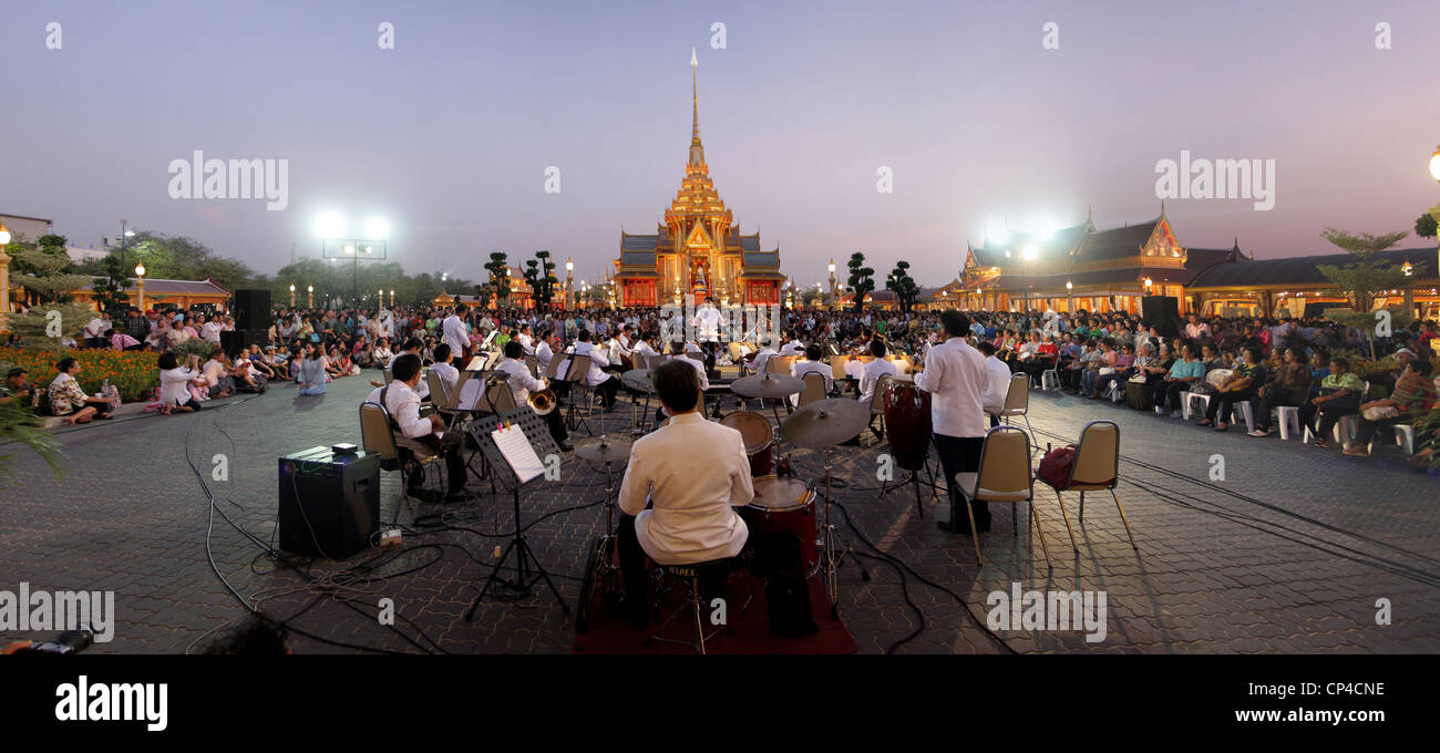 Thai Band durchführen bei der Beerdigung Tempel der Prinzessin Bejaratana Rajasuda Sirisobhabannavadi ein Cousin ersten Grades von König Bhumibol Stockfoto