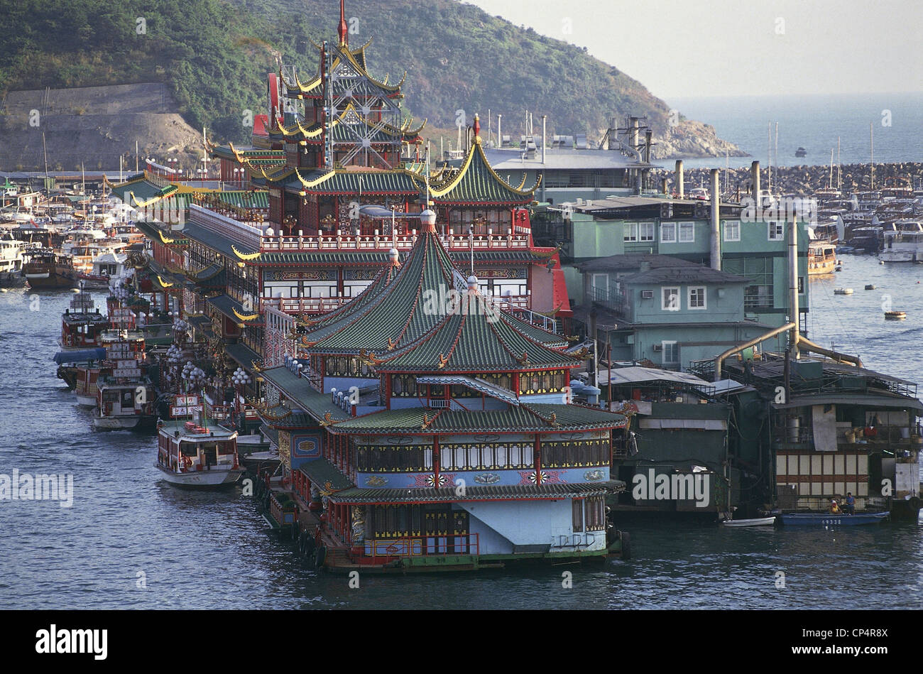 China - Hong Kong (Xianggang) - Hong Kong Island - Bezirk von Aberdeen (Heung Kong Tsai), Gebäude schweben. Stockfoto