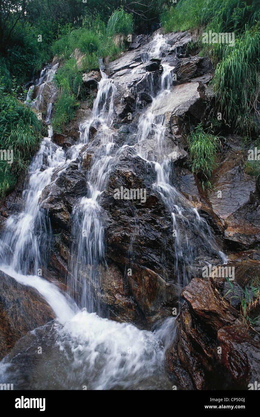 Piemont - Alta Valle di Gesso. Wasserfall. Stockfoto