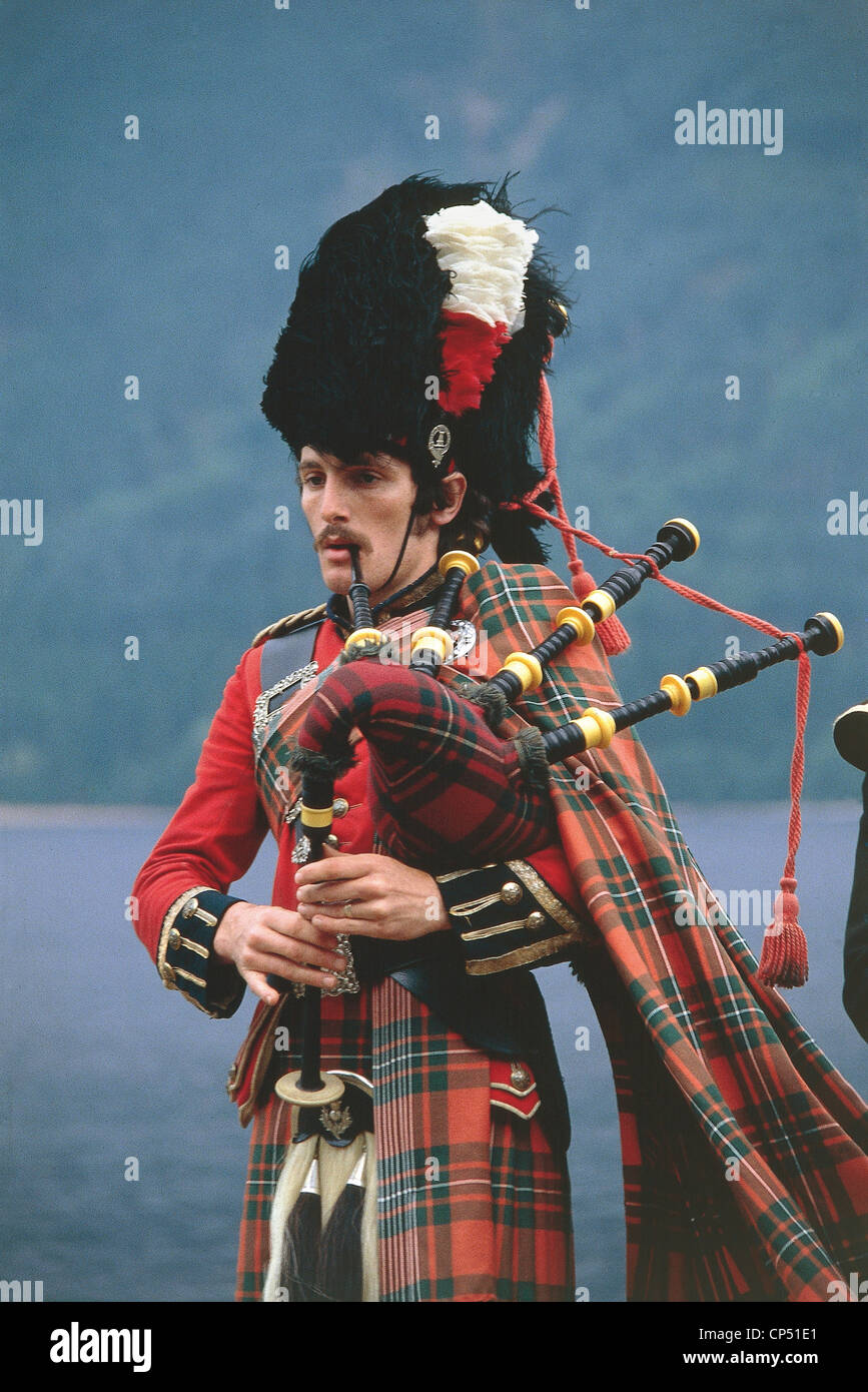 Grand Großbritannien - Schottland - Edinburgh. Piper (Massed Pipe Band). Stockfoto
