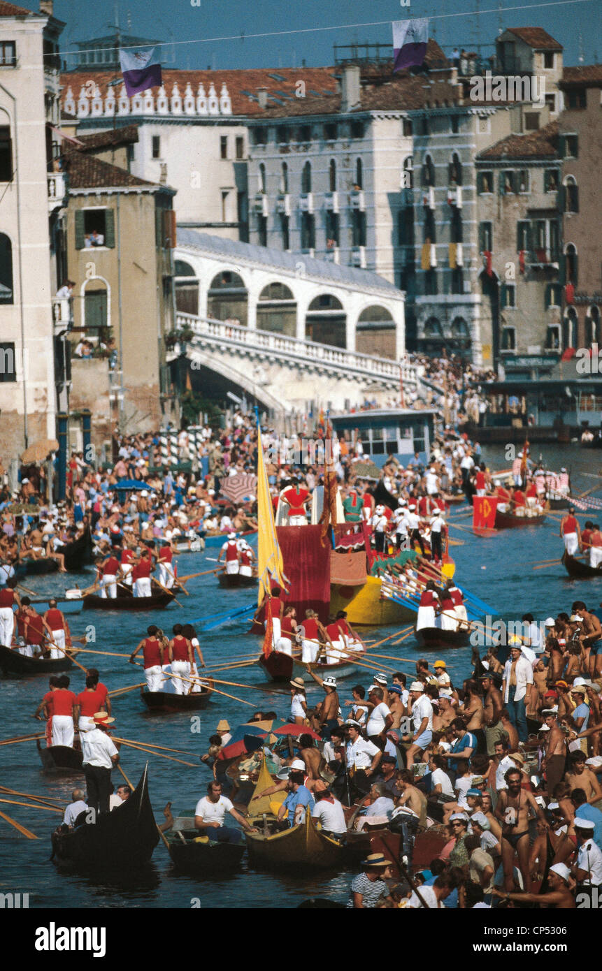 Venedig Bootsparade der "Historische Regatta" Grand Canal Stockfoto