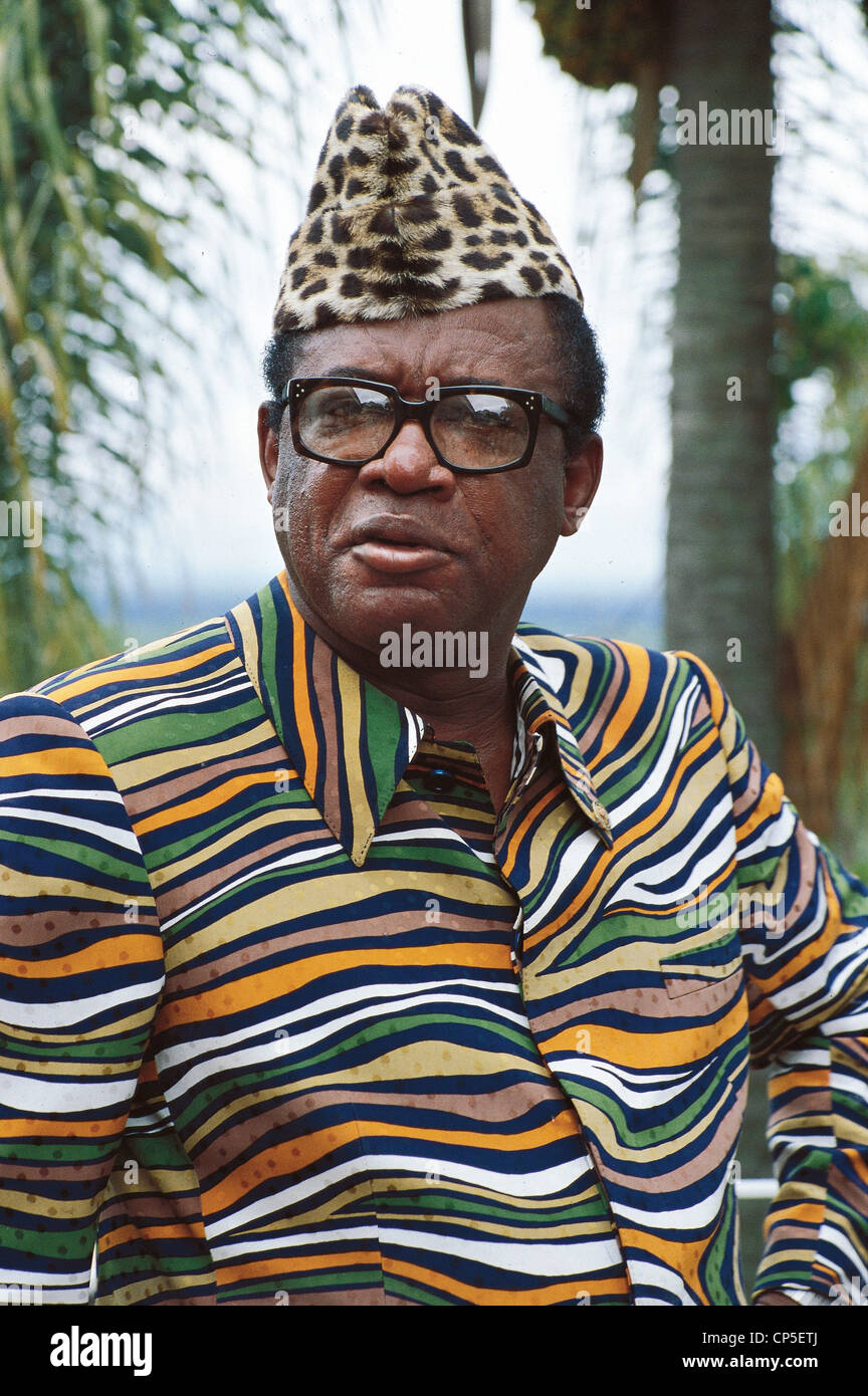 Мобуту сесе секо. Жозеф-Дезире Мобуту. Мобуту Сесе Секо диктатор.