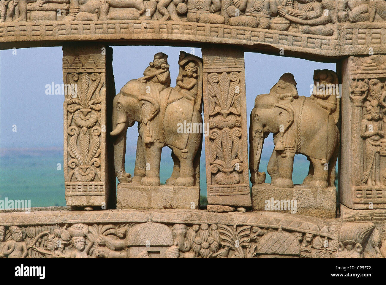 Indien, Sanchi Stupa 1 im ersten Jahrhundert v. Chr. Nordtor Stockfoto