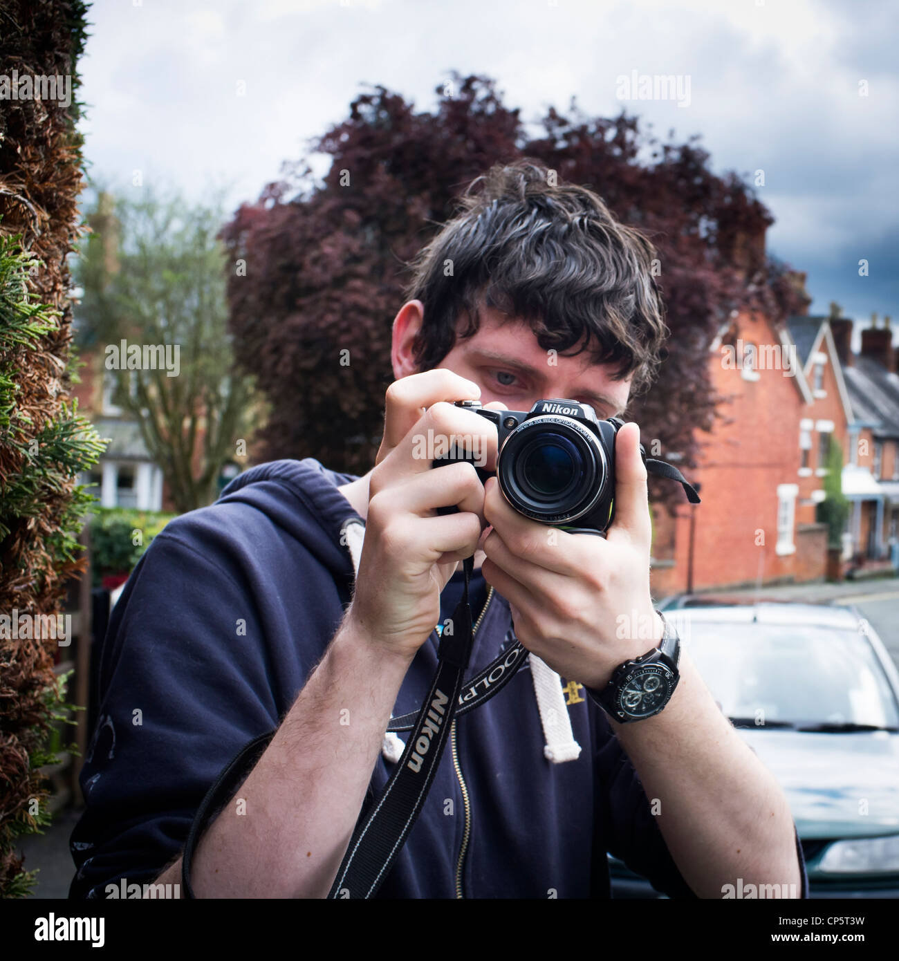 ein University College Medien Film Studium Student mit einer 35mm DSLR  Digitalkamera, UK Stockfotografie - Alamy