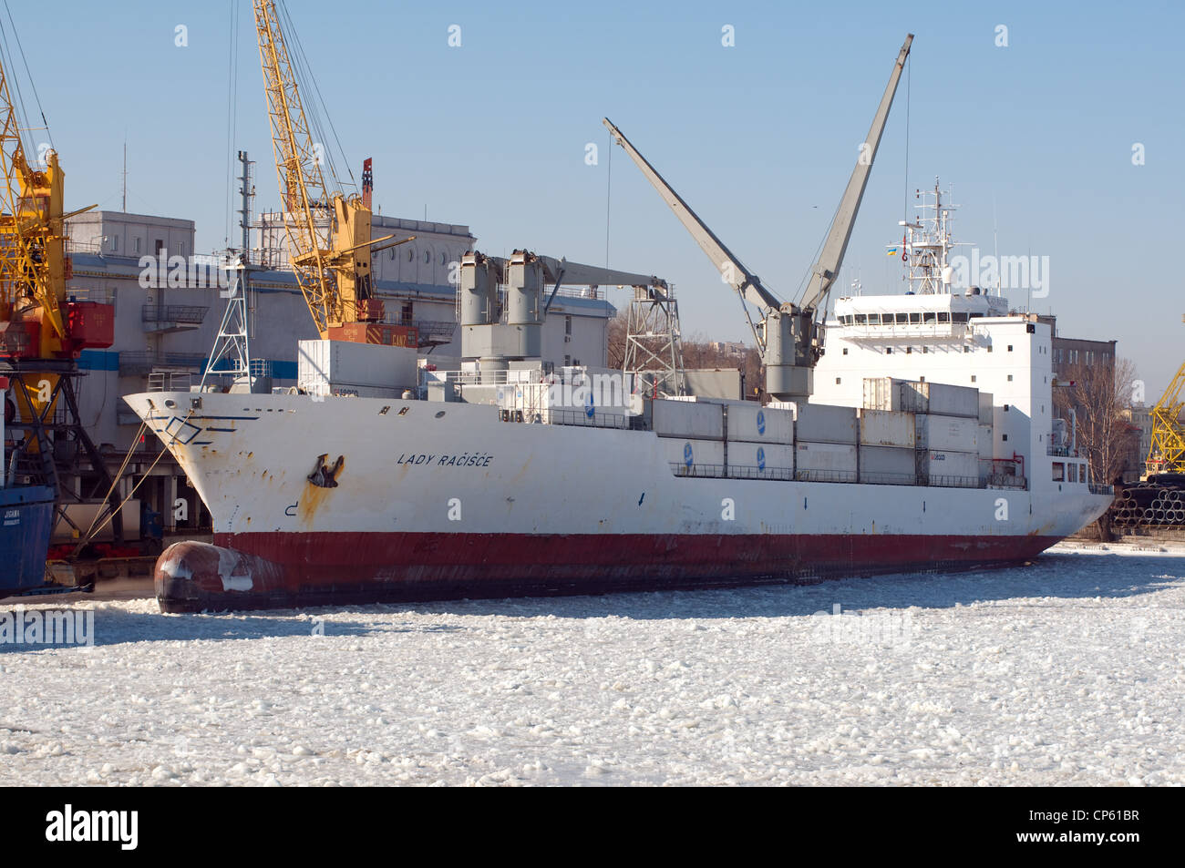 Die Hafenstadt Odessa ist durch Eis, gefrorenes Schwarzes Meer, ein seltenes Phänomen, letztmals im Jahr 1977, Odessa, Ukraine fiel blockiert Stockfoto