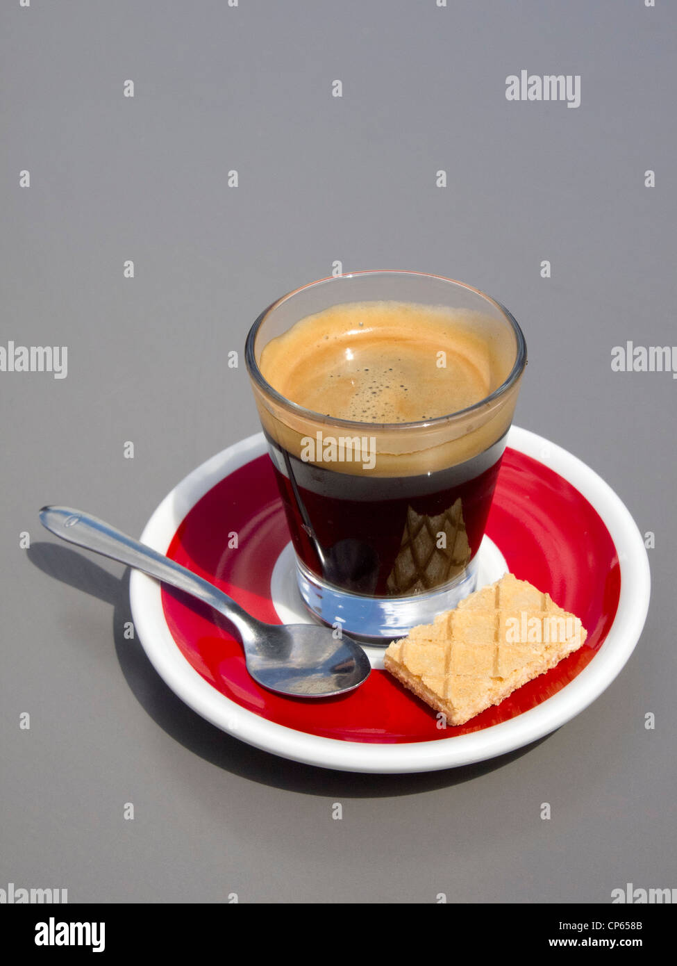 Espresso Kaffee Tasse isoliert ausgeschnitten Stockfoto
