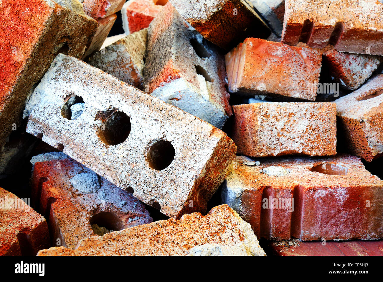 Dramatische Hdr Rendering von rotem Backstein Trümmern mit großen Makro-Details. Stockfoto
