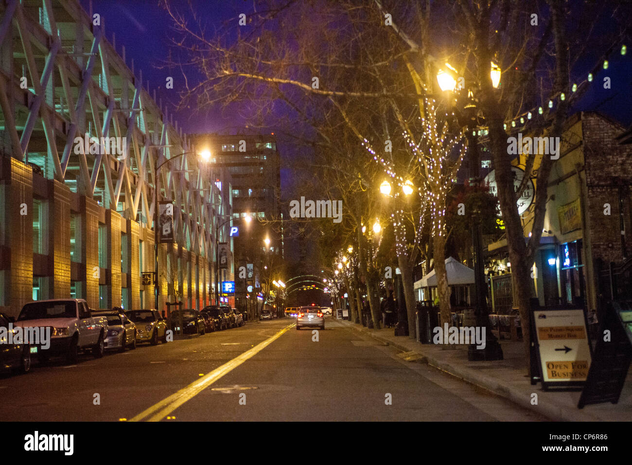 San Jose San-Pedro-Platz. Zentrum eines Großteils des Nachtlebens für San Jose jüngeres Publikum. Stockfoto