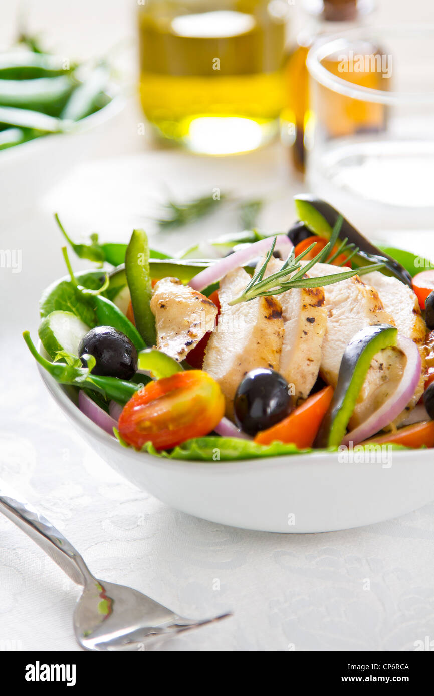 Gegrillte Hähnchen-Salat Stockfoto