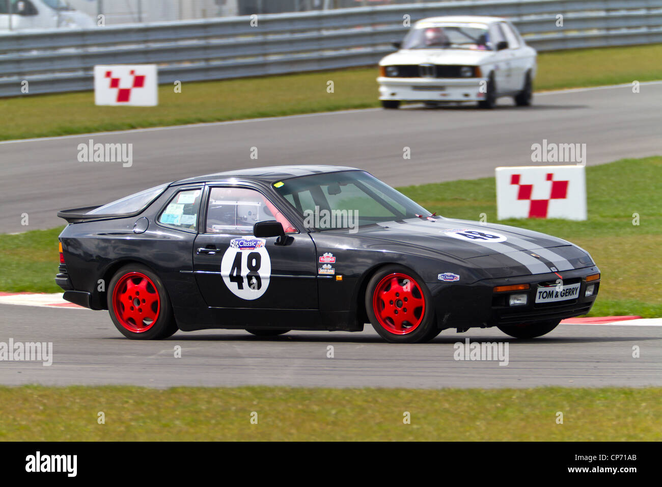 1990 Porsche 944 S2 mit Fahrer Gerry Simpson während der CSCC Zukunft klassische Rennen in Snetterton, Norfolk, Großbritannien. Stockfoto