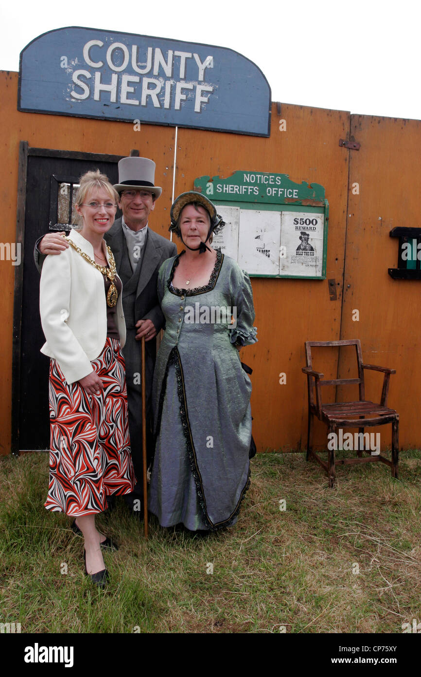 Cathy Bowyer, Bürgermeister von Calne und Teilnehmer am Calne Country Music Festival im Showground, Beversbrook Stockfoto