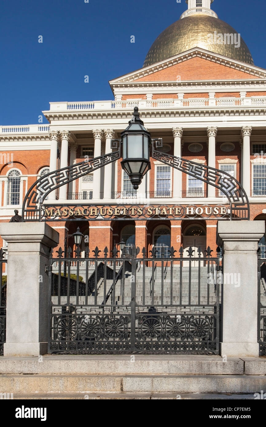 Stufen hinauf auf das Massachusetts State House entlang Freedom Trail in Boston, Massachusetts Stockfoto