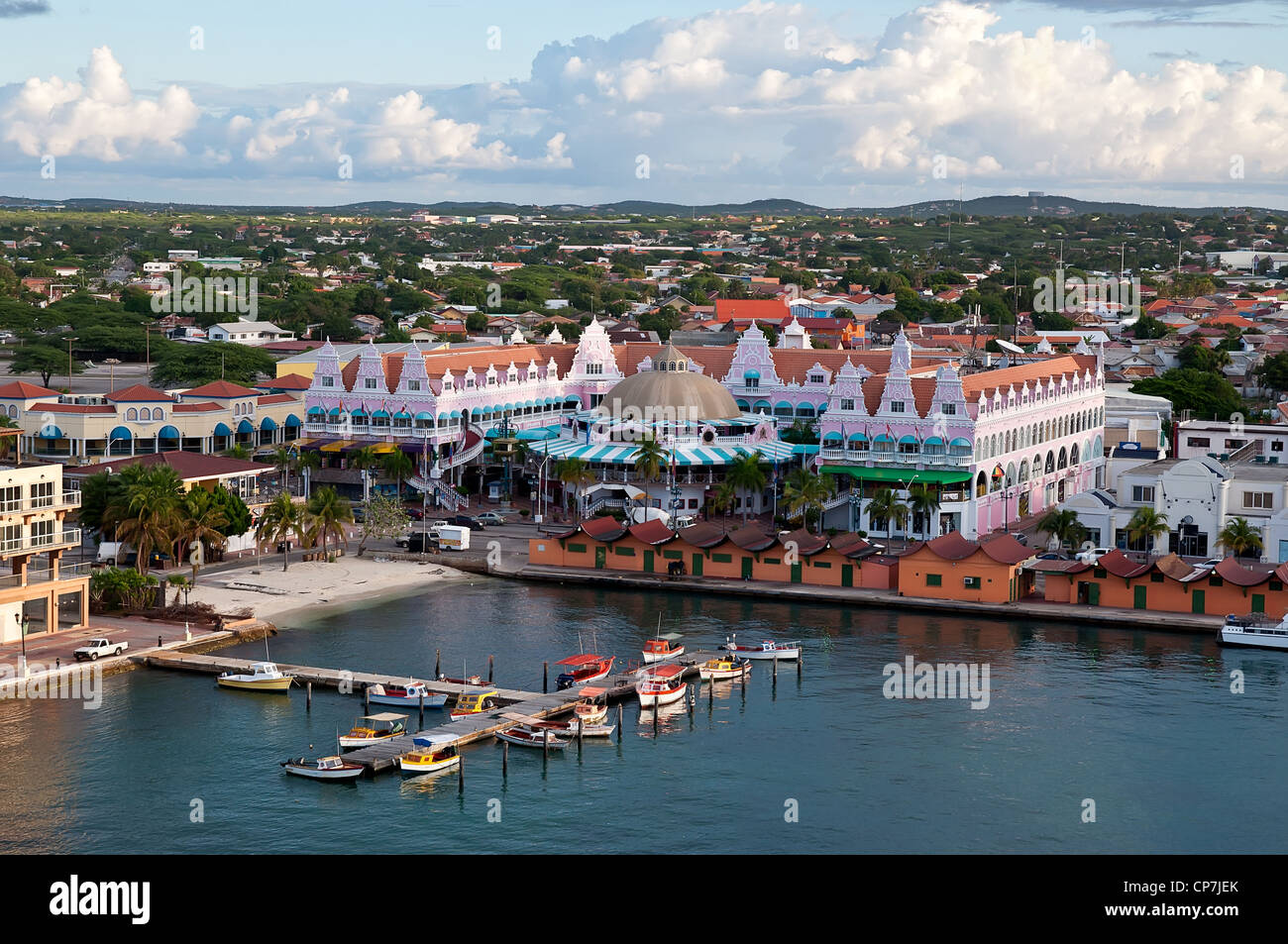 Ansicht von oben der niederländischen Provinz namens Oranjestad, Aruba - schönen Karibik-Insel Stockfoto