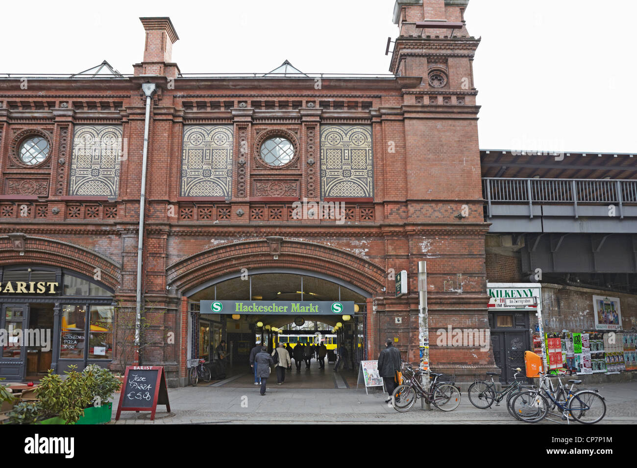 Berlin Hackescher Markt S-Bahn Station Stockfoto