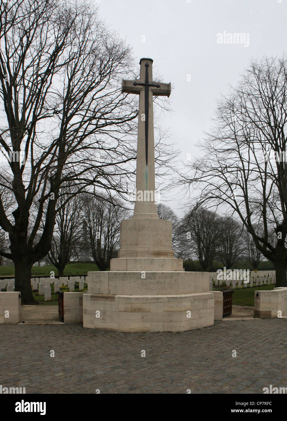 Kreuz des Opfers Essex Farm Soldatenfriedhof Belgien Verschleiß John McCrae schrieb das Gedicht "In Flanders Fields" Stockfoto