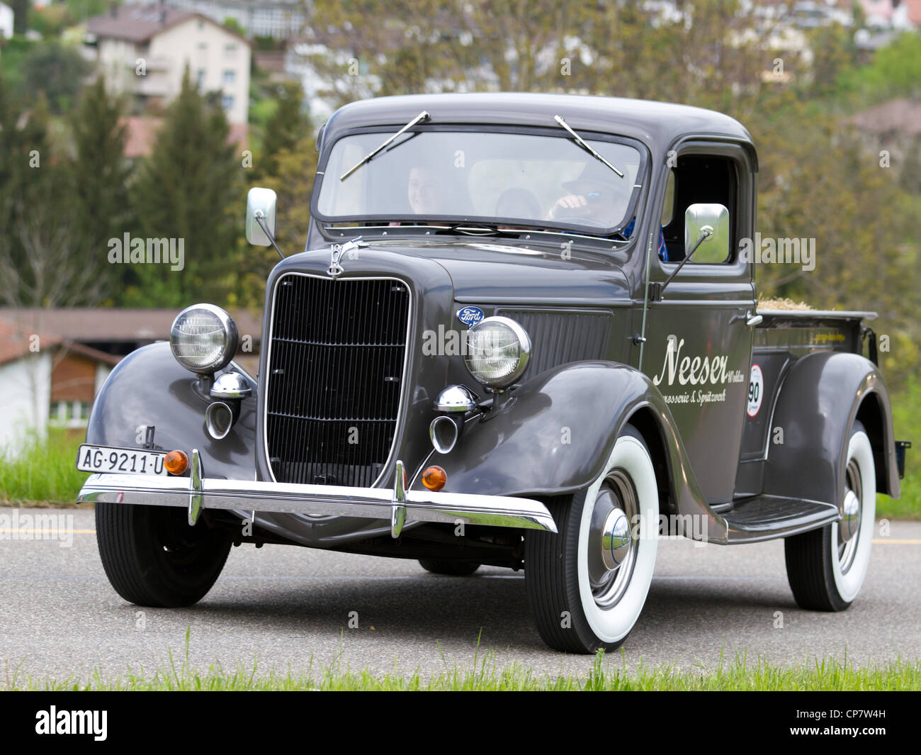 Vintage Pre Krieg Auto Ford Pick-up von 1936 beim Grand Prix in Mutschellen, SUI am 29. April 2012. Stockfoto