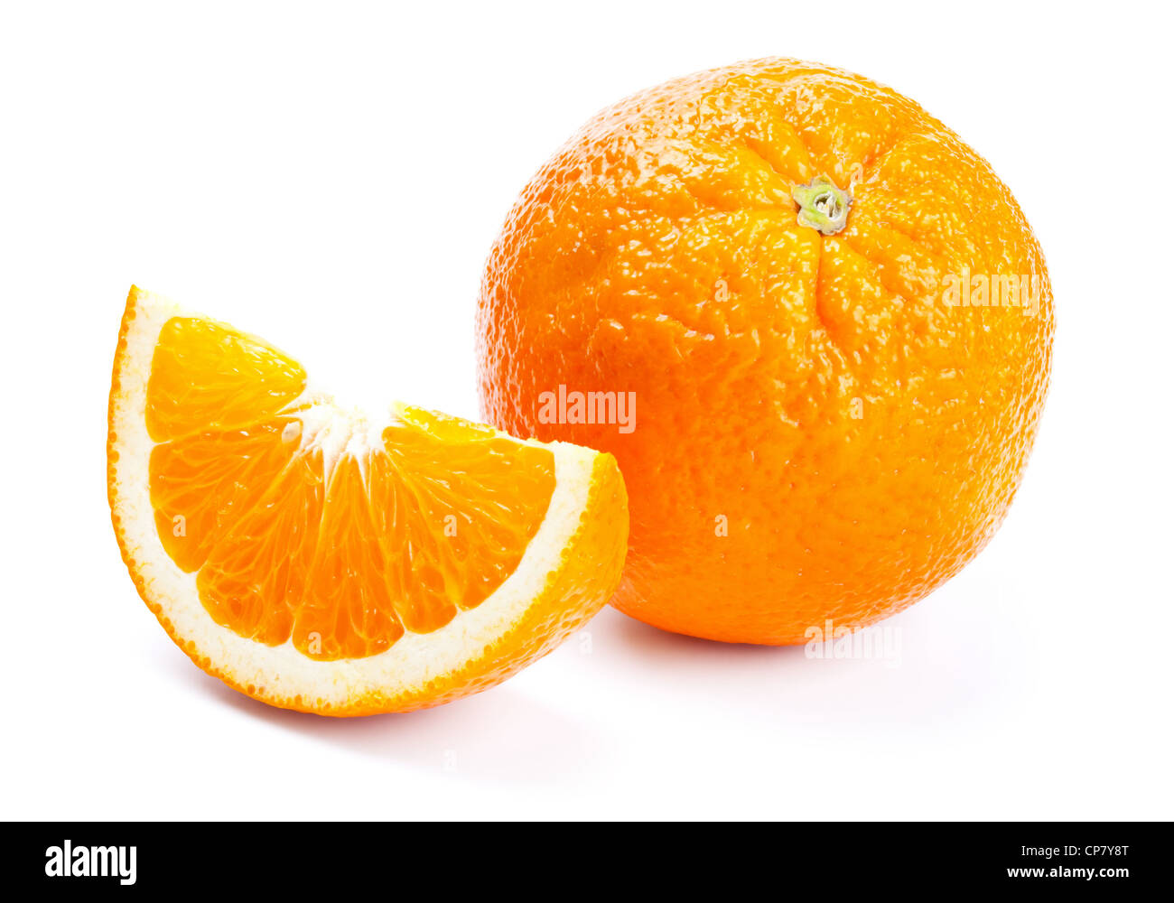 Frische reife Orangenscheibe isoliert auf weißem Hintergrund Stockfoto