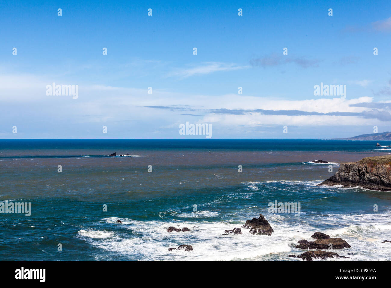 Sediment Fluss der Russian River in den Pazifik in Sonoma County, California Stockfoto