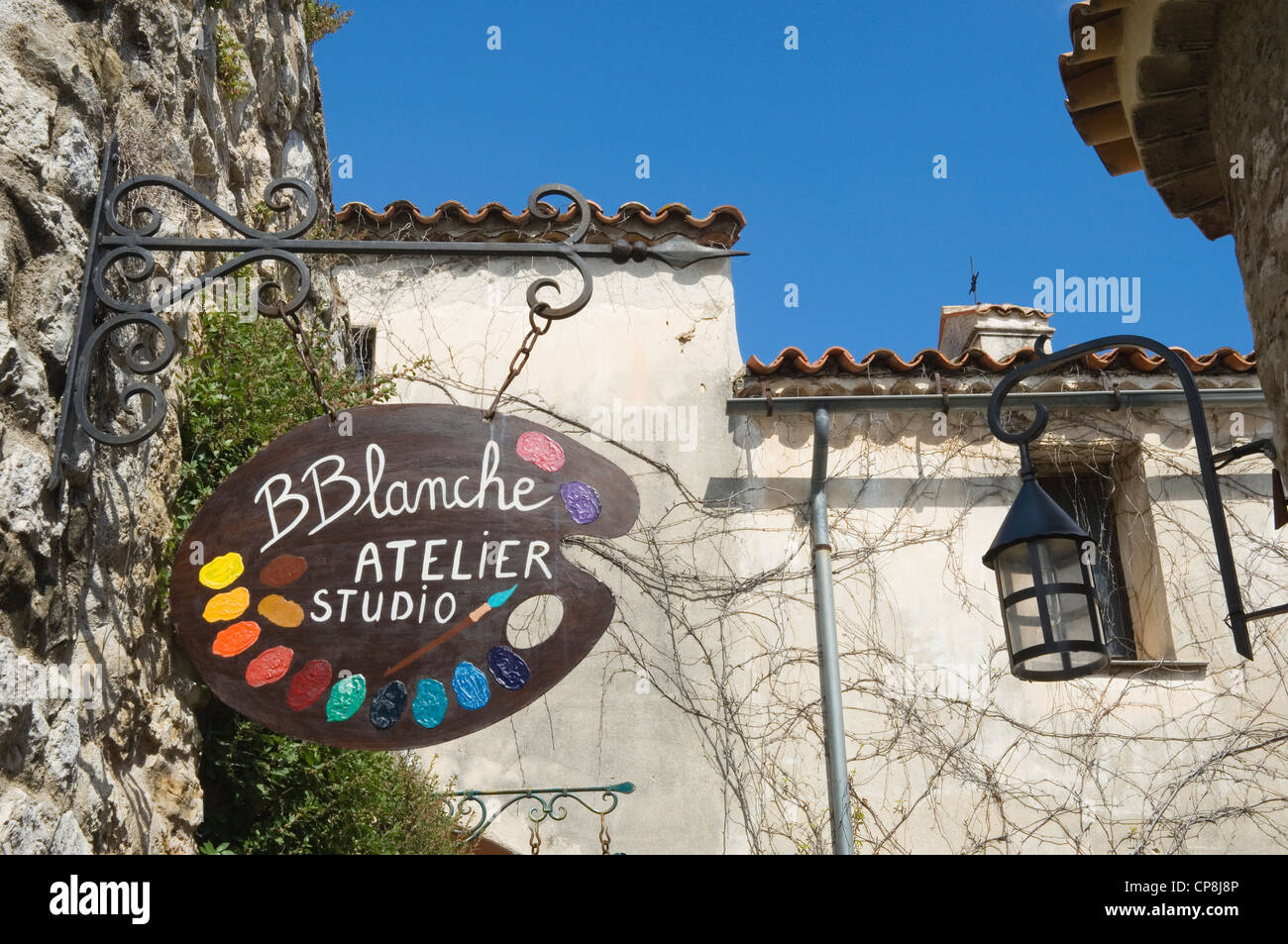 Galerie des Künstlers in das mittelalterliche Dorf Eze, in der Nähe von Nizza, Frankreich. Stockfoto