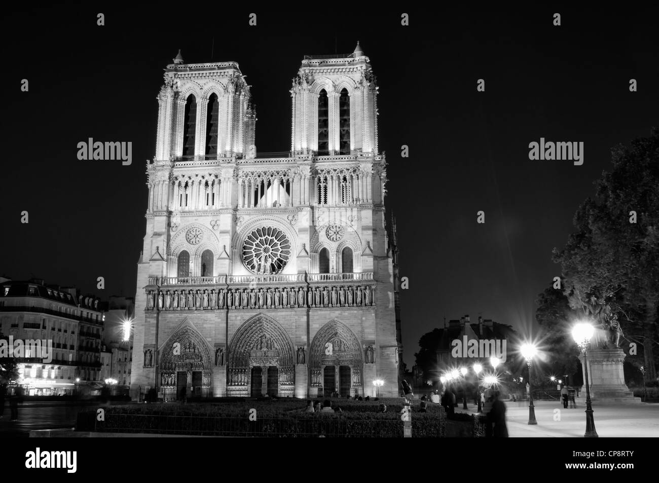 Kathedrale Notre-Dame in der Nacht, Paris, Frankreich Stockfoto