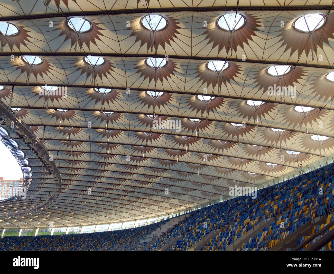 Neue Fußball-Stadion für die 2012 UEFA European Football Championship, Kiew, Ukraine, Europa entworfen von den Architekten gmp Stockfoto