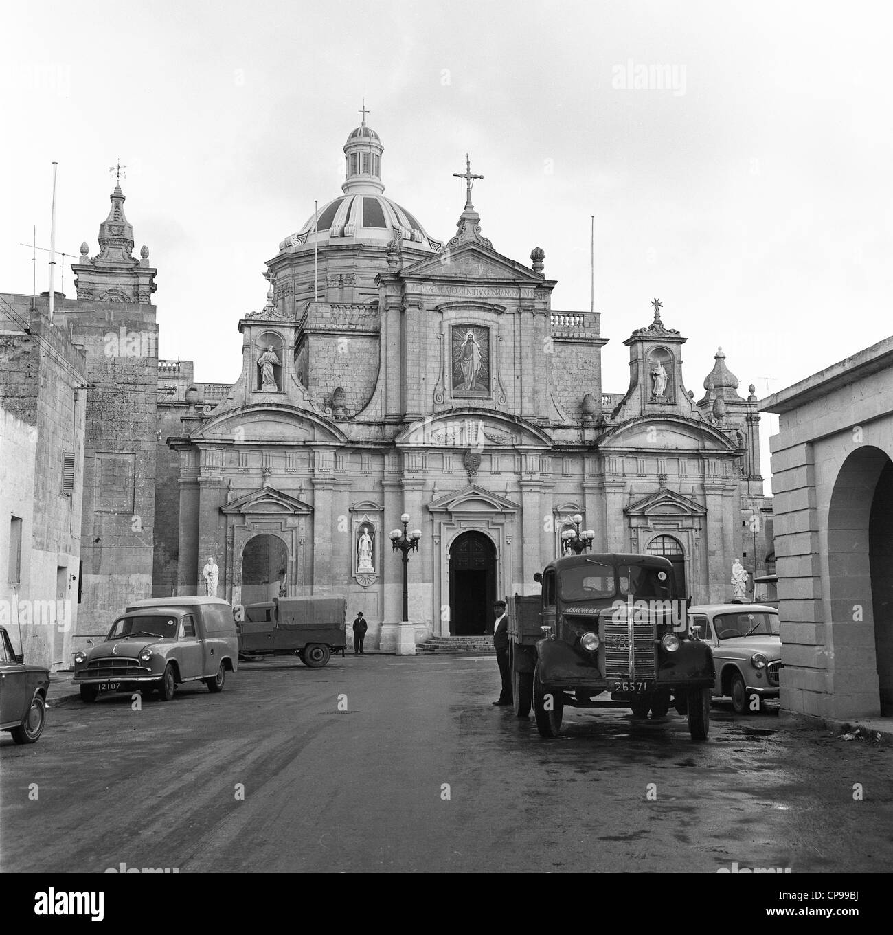 Valletta-Kathedrale in Malta 1966 PIC DAVID BAGNALL Stockfoto