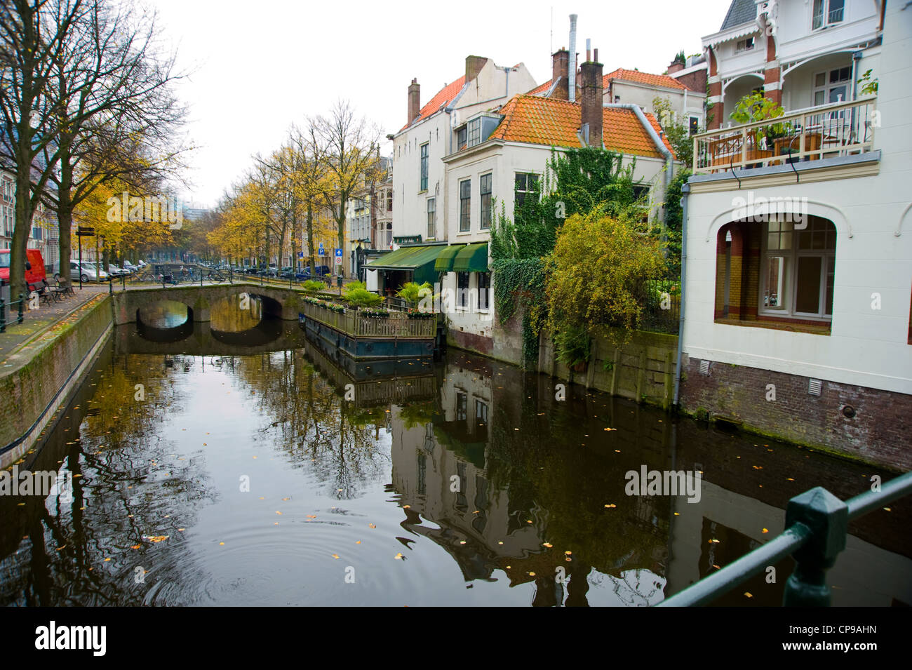 Wasser-Kanal in den Haag Stockfoto
