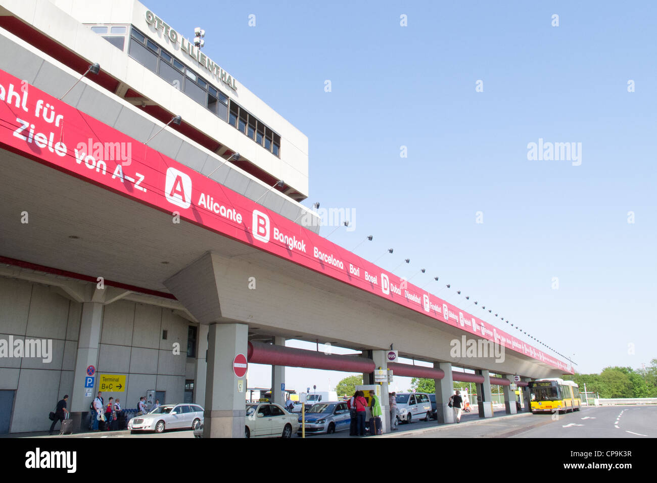 Parken Und Transfer Flughafen Berlin Tegel www.alamy.de