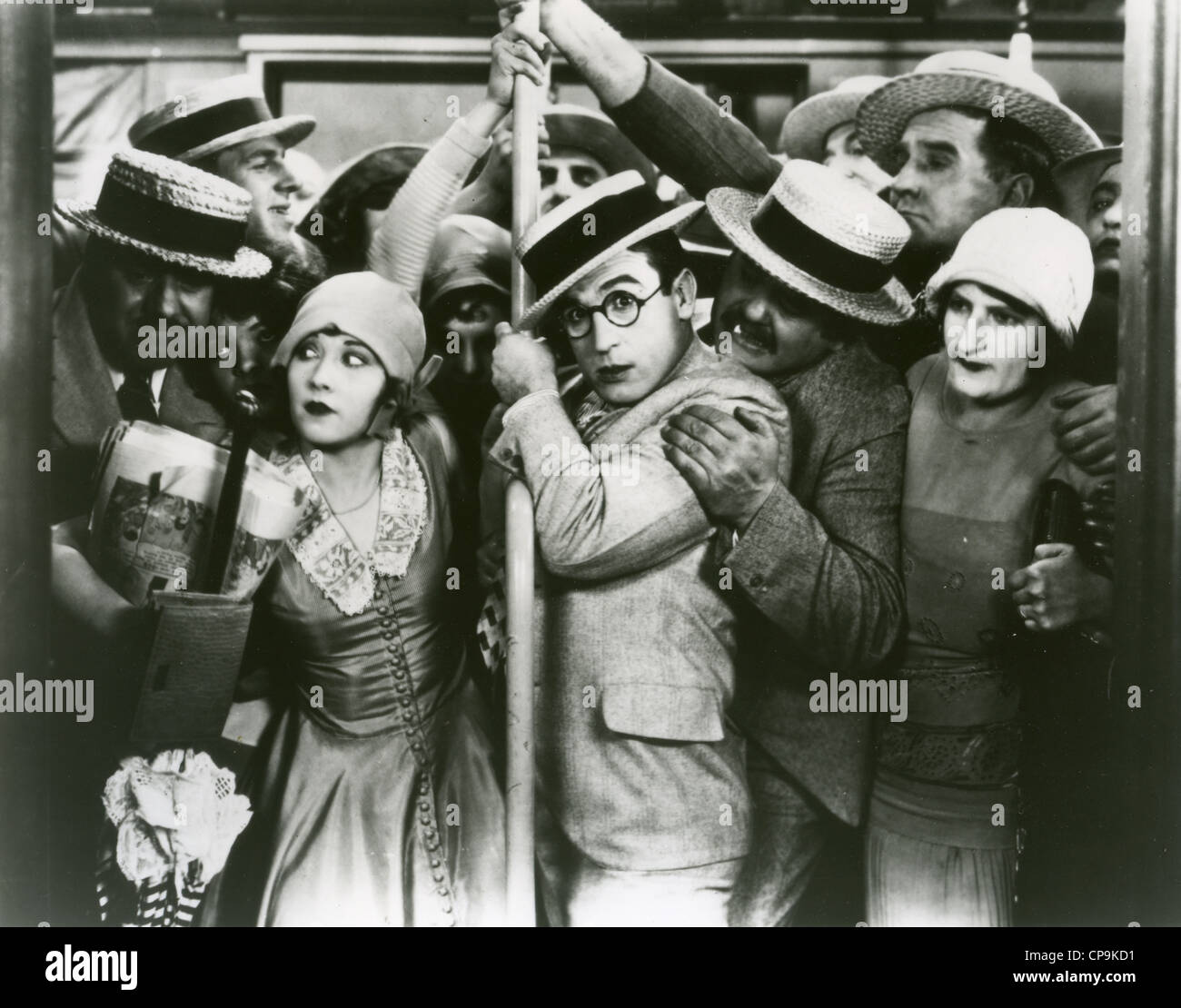 SPEEDY 1928 Paramount Stummfilm mit Harold Lloyd in Gläsern neben Ann Christy Stockfoto