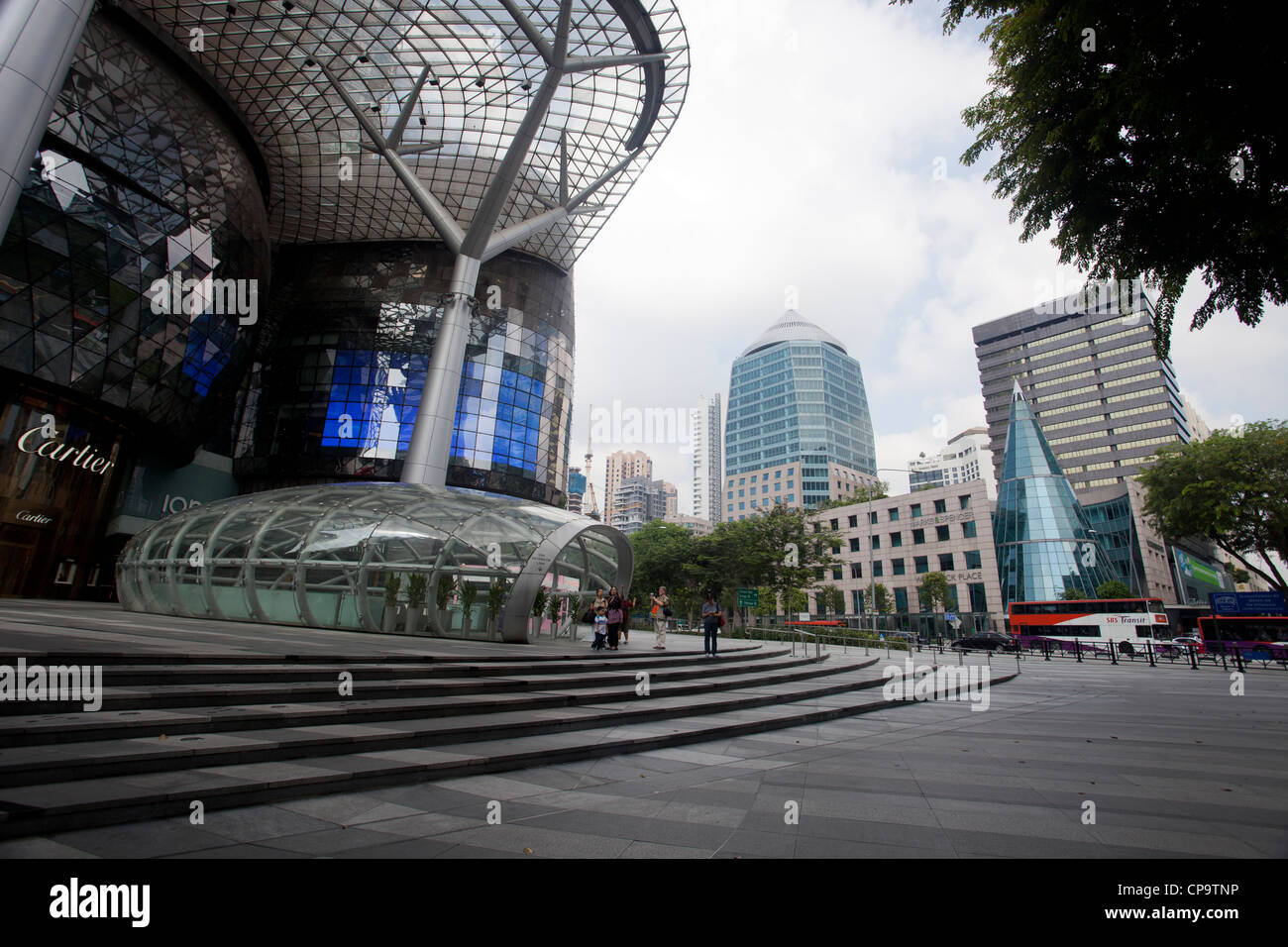 ION Orchard Residences Eigentumswohnungen und mall Stockfoto