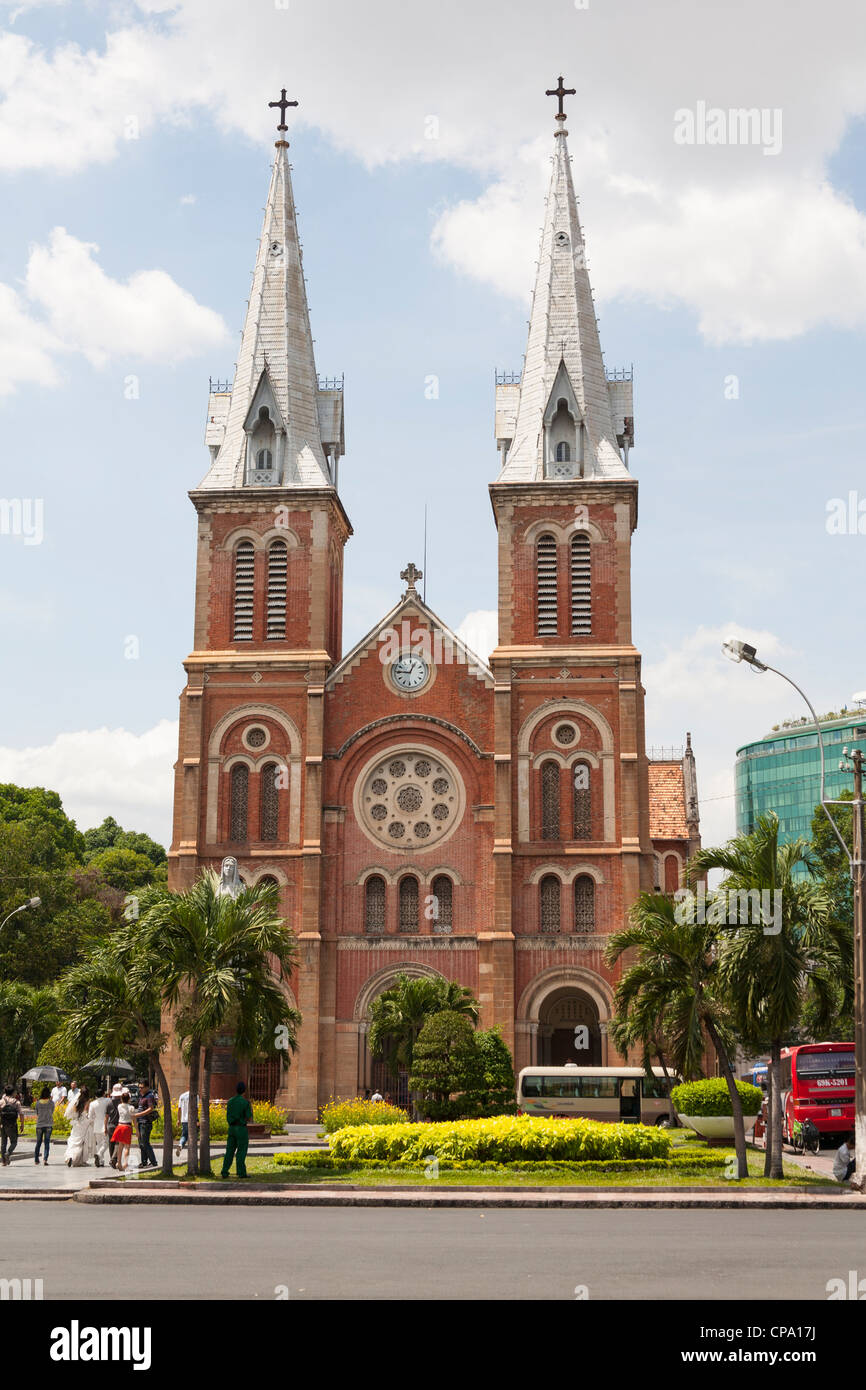 Kathedrale NotreDame, Ho Chi Minh Stadt (Saigon), Vietnam Stockfotografie Alamy
